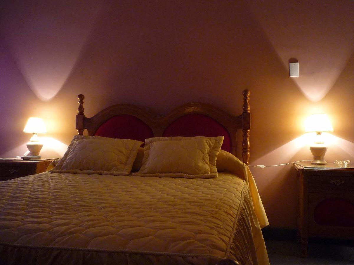 Hotel Las Rosas Salta Bagian luar foto